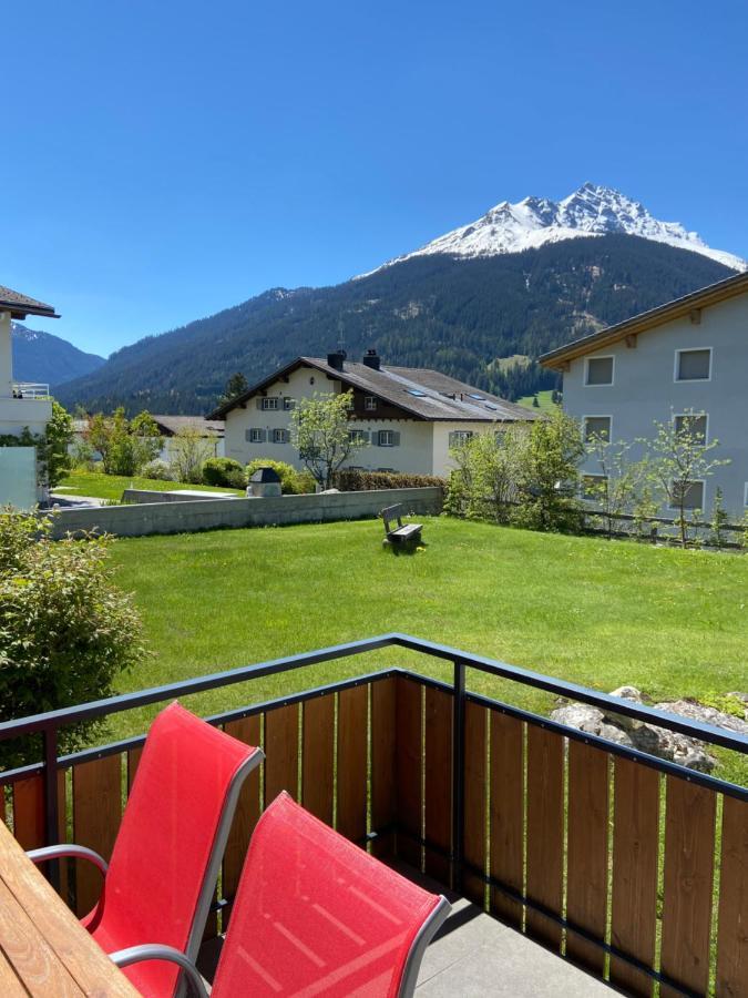 Casa Zundregn - Ein Bijou Mit Privater Terrasse Und E-Mobility Apartment Savognin Exterior photo