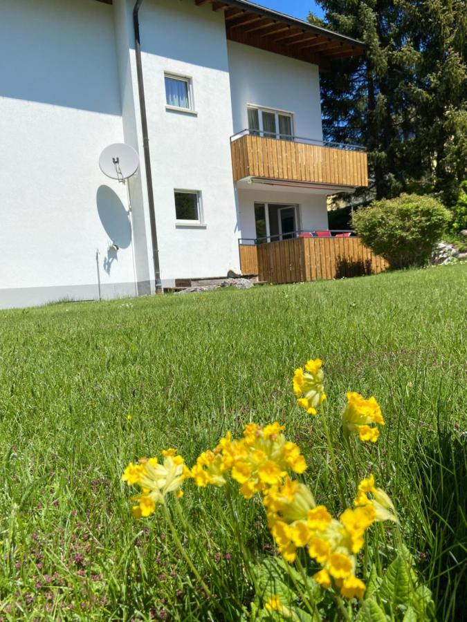 Casa Zundregn - Ein Bijou Mit Privater Terrasse Und E-Mobility Apartment Savognin Exterior photo